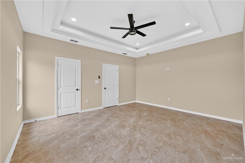 Photo 19 of 520 Pine Oak Street