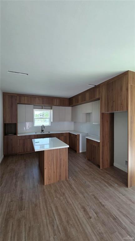 Photo 3 of 1801 Esperanza Avenue #2