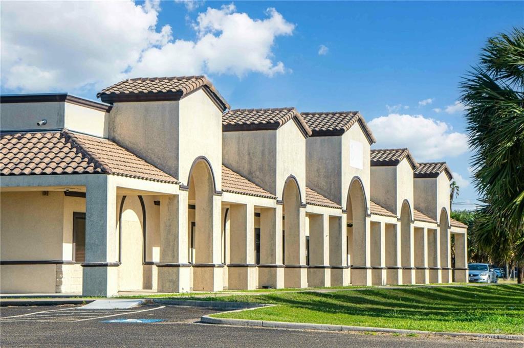 Photo 11 of 836 Manzanilla Court #B & C