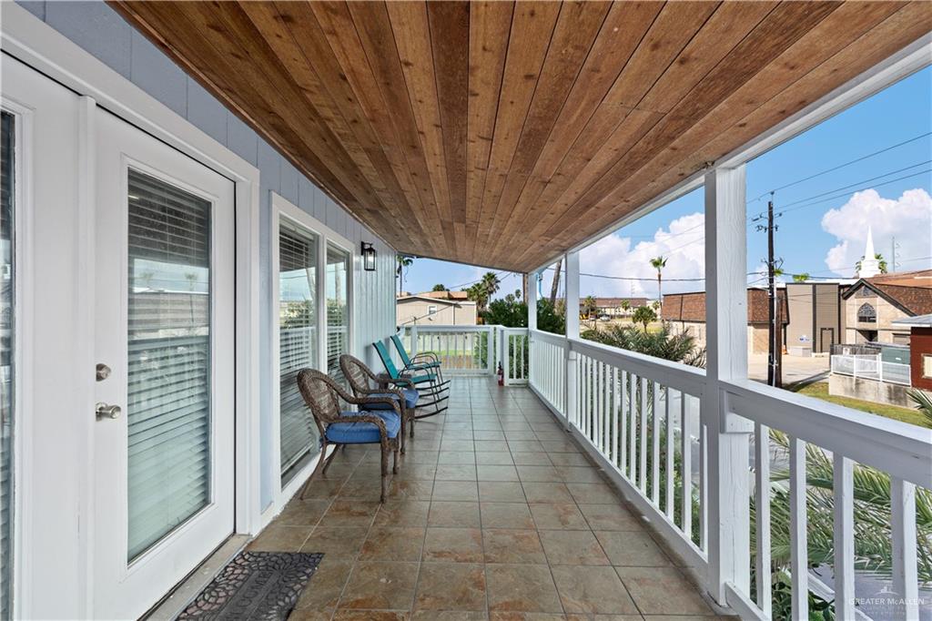 Photo 14 of 200 Retama Street