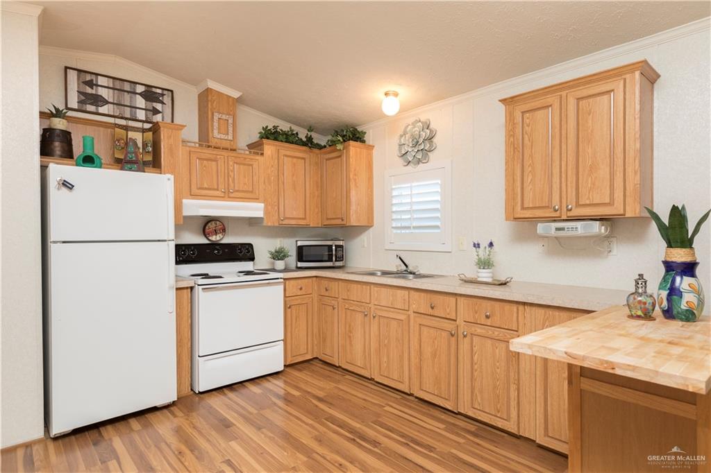 Photo 3 of 7413 Birdie Drive