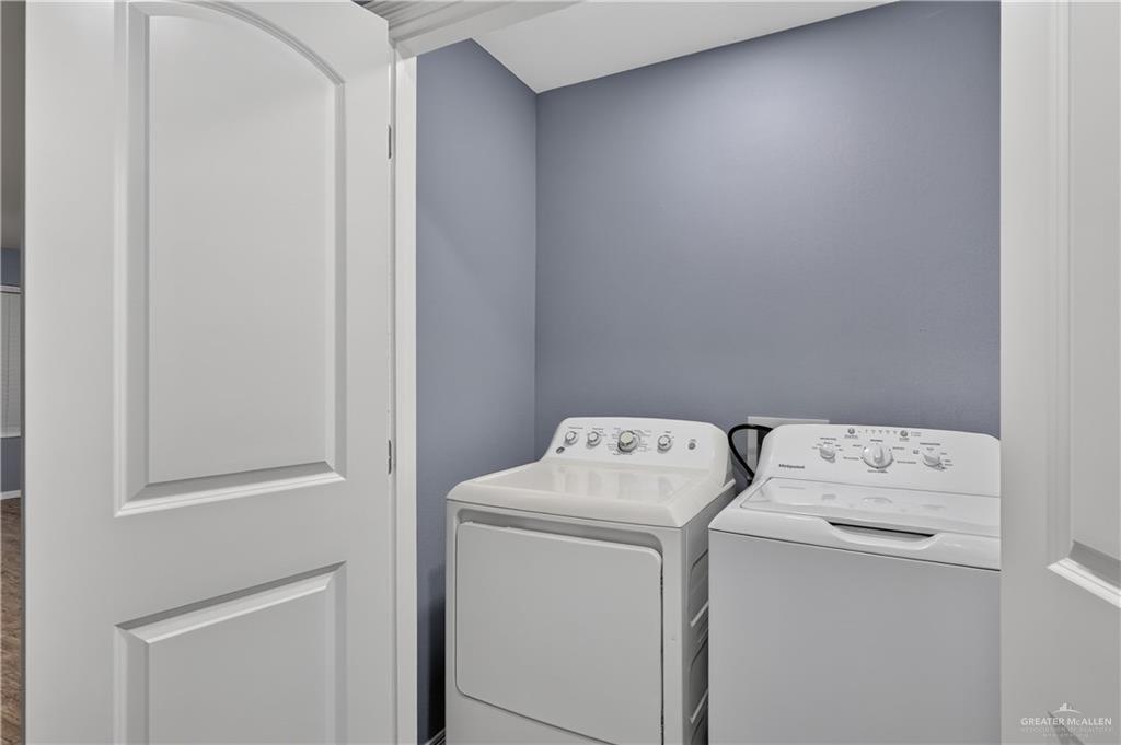 Photo 11 of 212 Alex Avenue #8