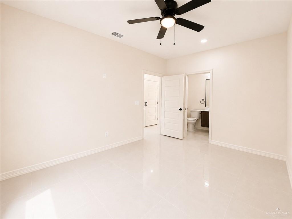 Photo 15 of 500 Emerald Avenue