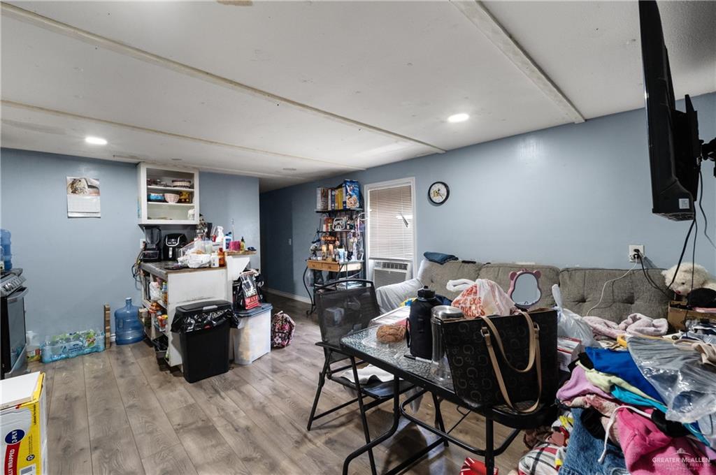 Photo 3 of 1517 Beefmaster Street