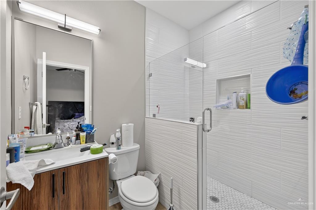 Photo 19 of 3100 Kenwood Street