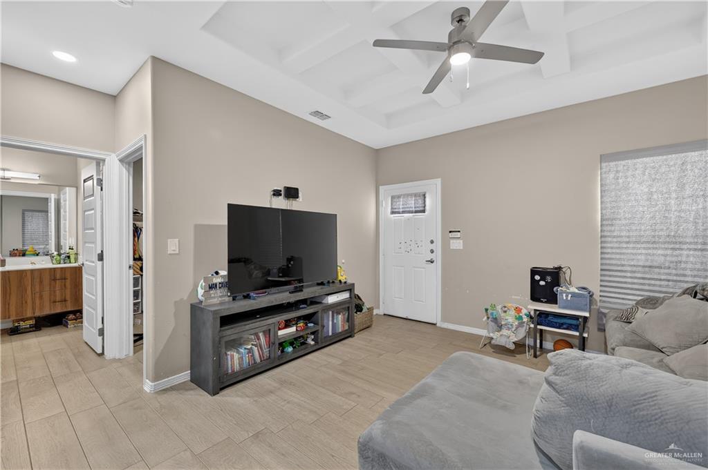 Photo 9 of 3100 Kenwood Street