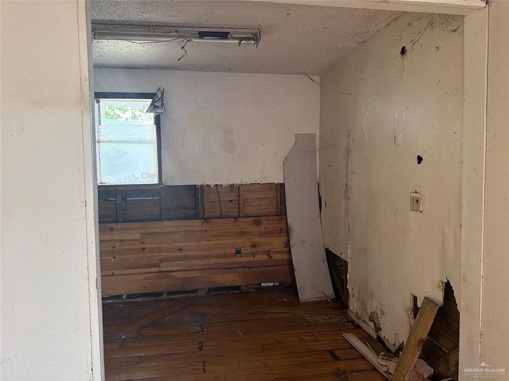Photo 5 of 430 Webb Street