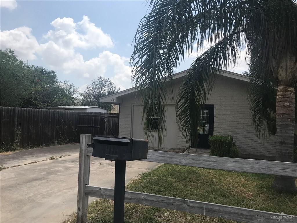 Photo 4 of 615 Aster Street