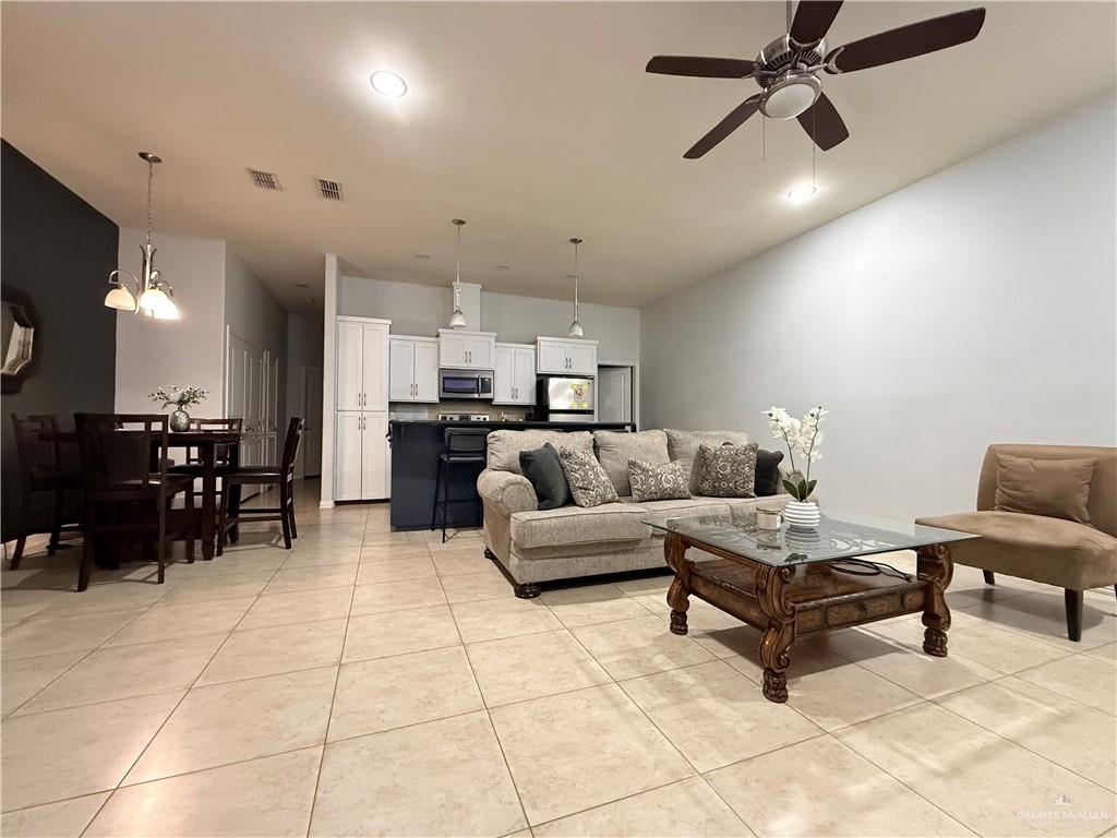 Photo 8 of 2805 Mimosa Street #5