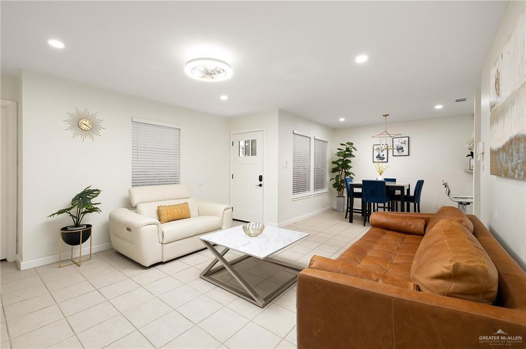 Photo 3 of 2000 Grambling Avenue