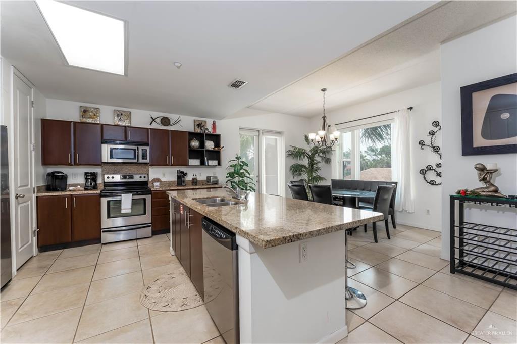 Photo 2 of 5909 Padre Boulevard #201