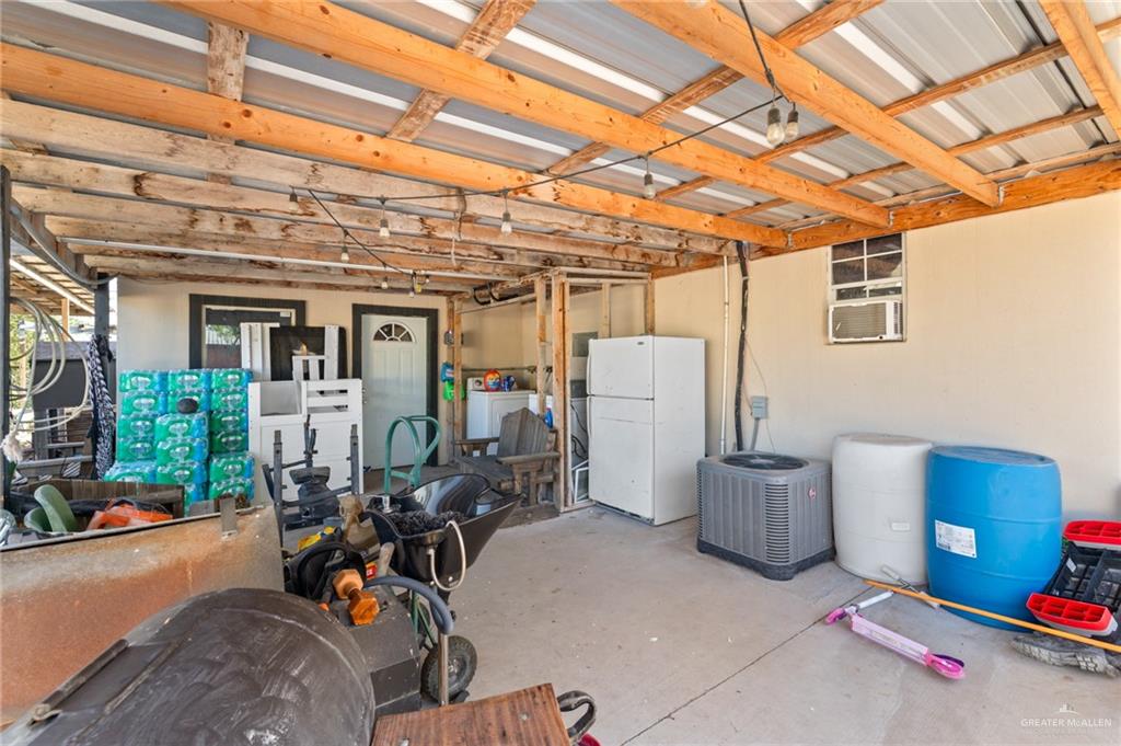Photo 10 of 8130 Grindela Street
