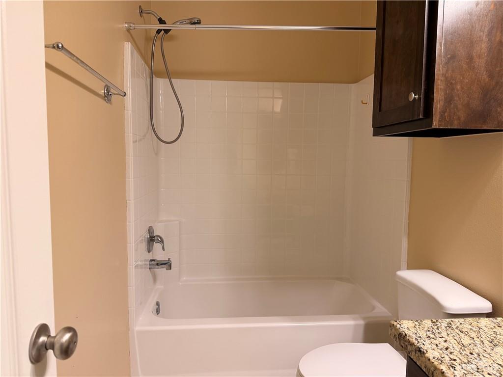 Photo 16 of 2600 Garfield Avenue #1
