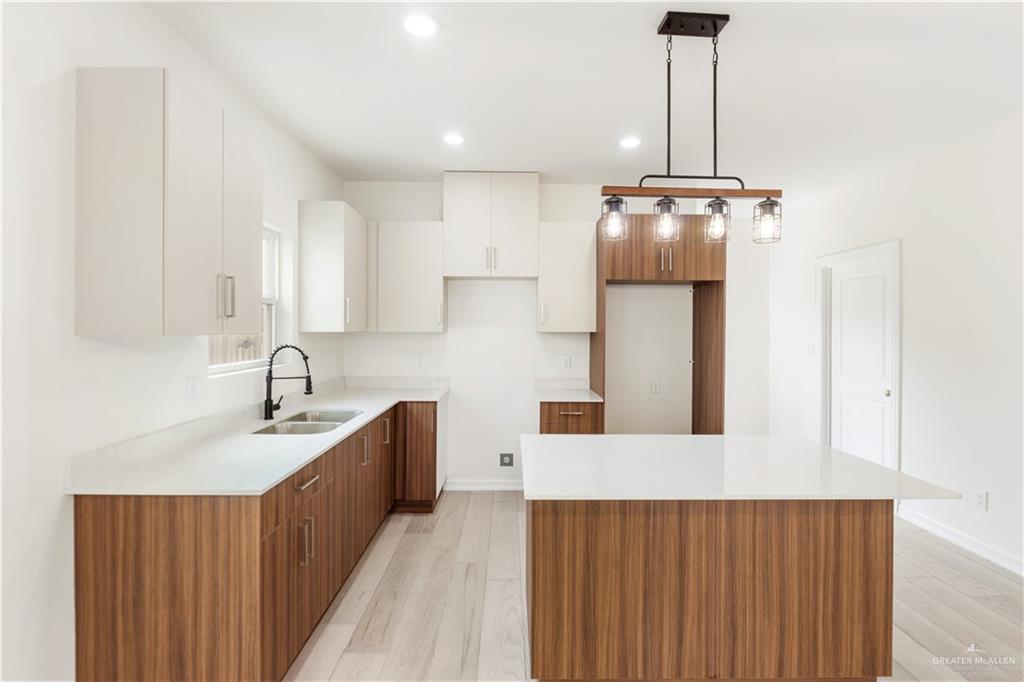 Photo 6 of 2312 Corales Street