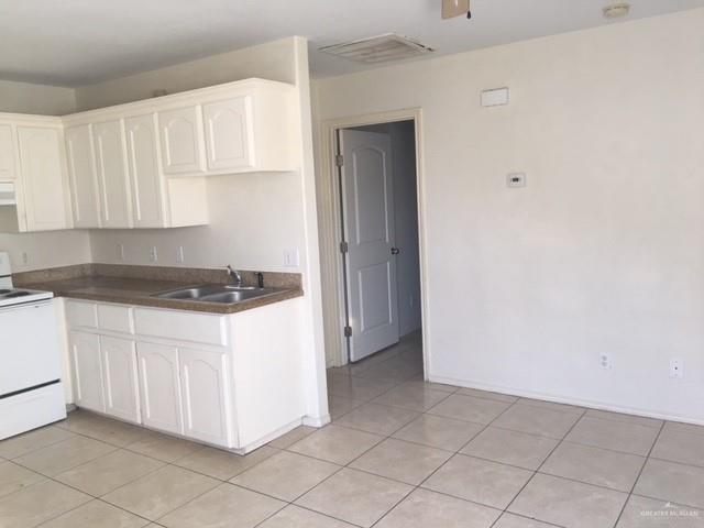 Photo 5 of 401 Rockport Street