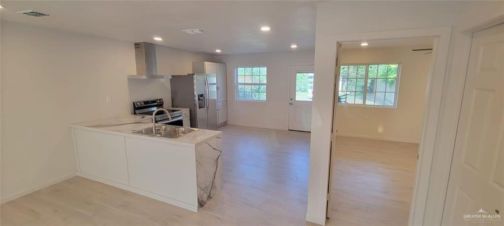 Photo 3 of 506 36th Street