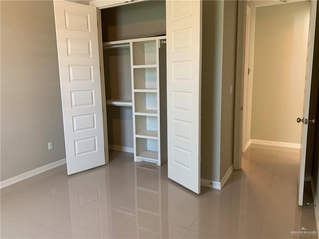 Photo 9 of 5120 Kendlewood Avenue