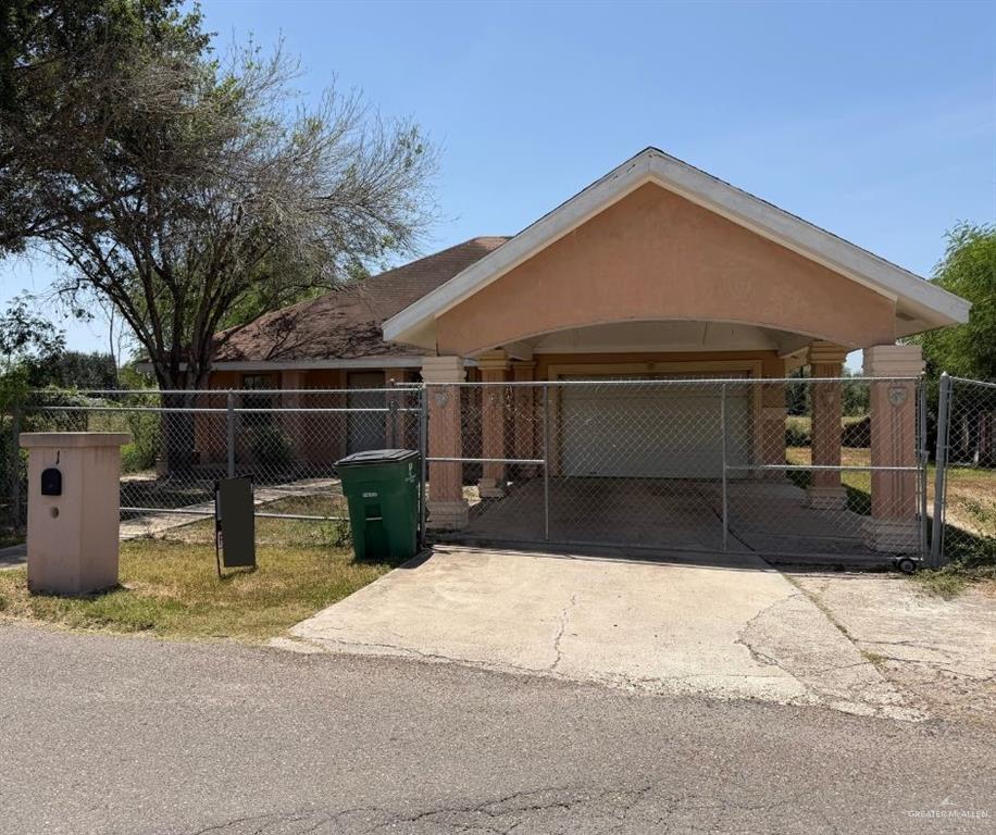 Photo 2 of 1313 Tierra Linda Circle
