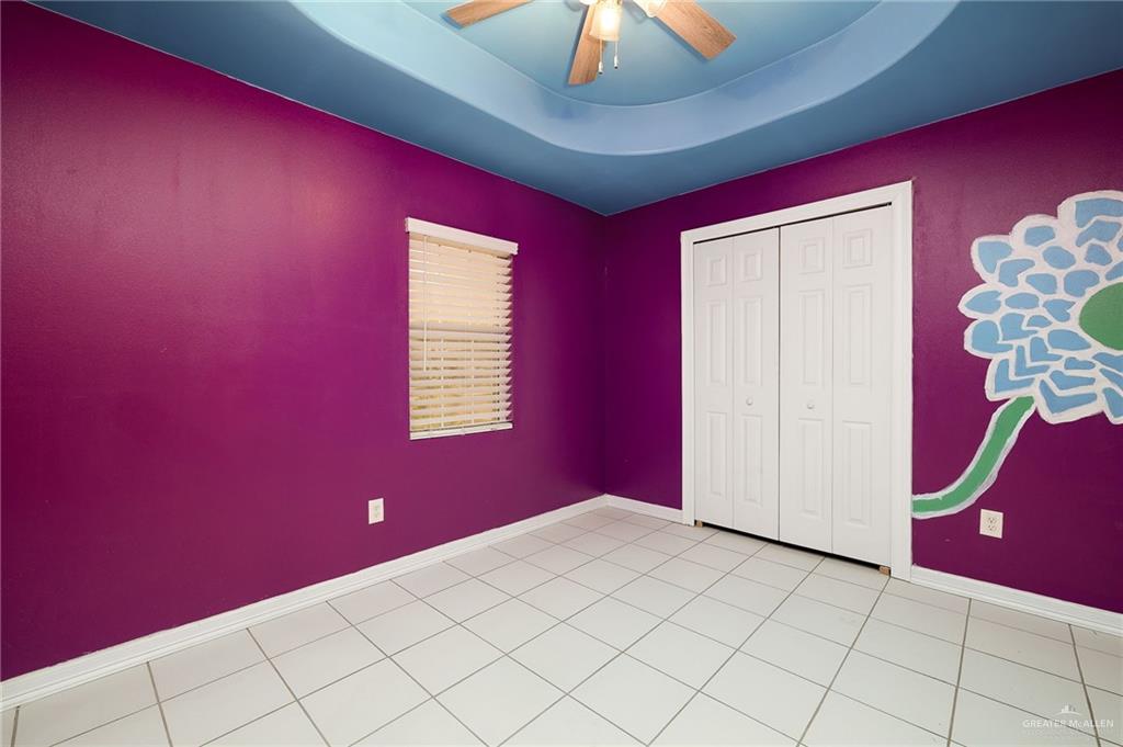 Photo 12 of 433 Bowie Street