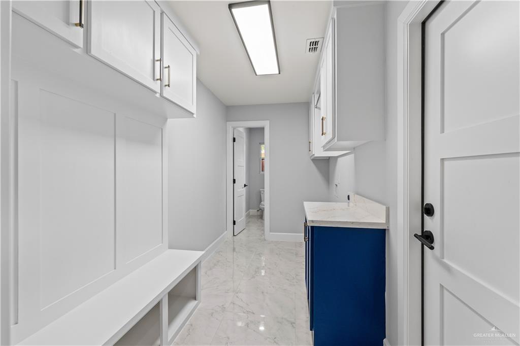 Photo 11 of 113 Hibiscus Avenue