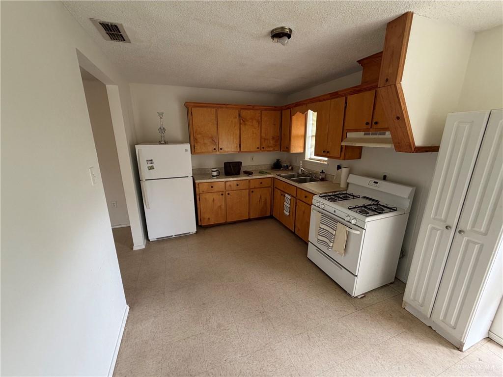 Photo 11 of 713 25th Street