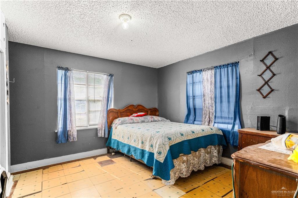 Photo 12 of 409 24th Street