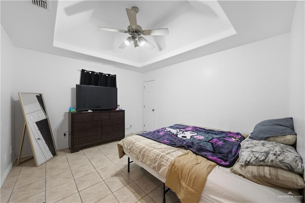Photo 12 of 2213 Dahlia Street