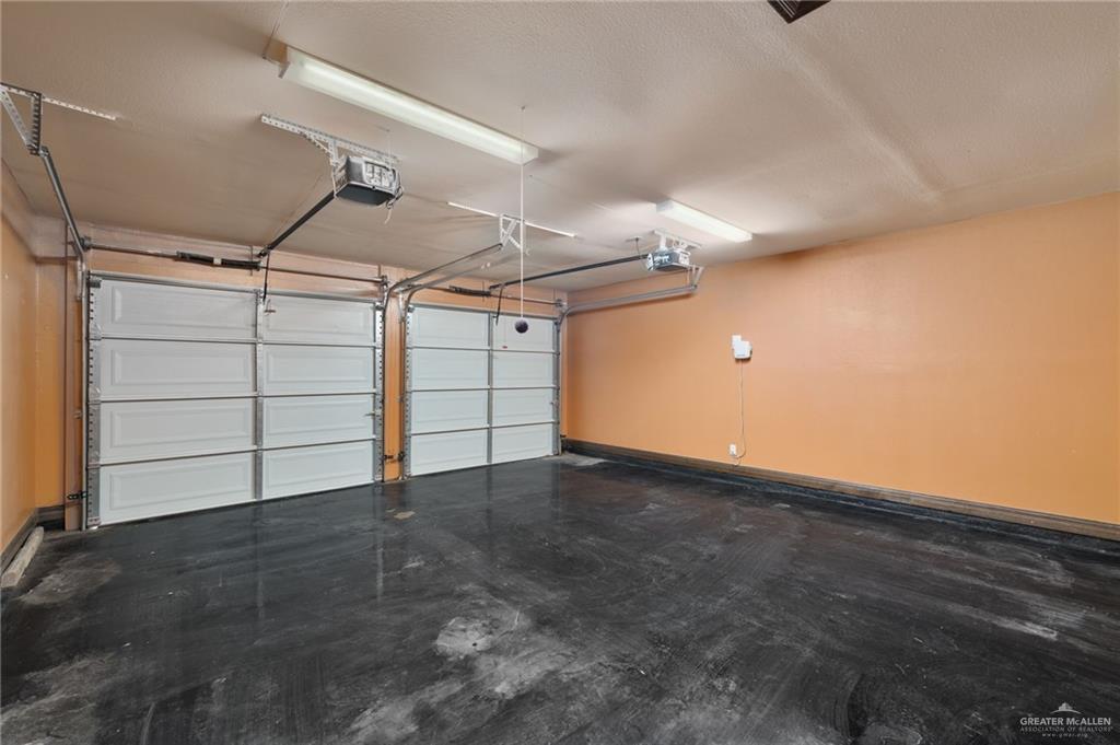 Photo 15 of 2208 Highland Avenue