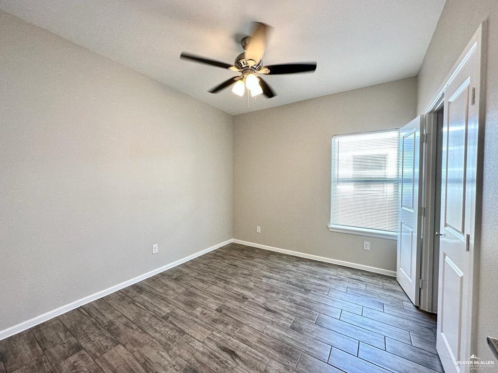 Photo 5 of 902 Starr Street