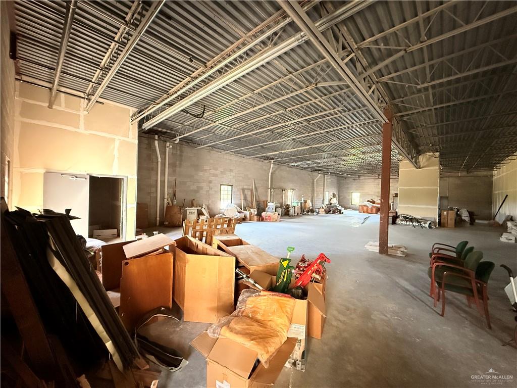 Photo 5 of 1022 Griffin Parkway #205 (Partial) & 206