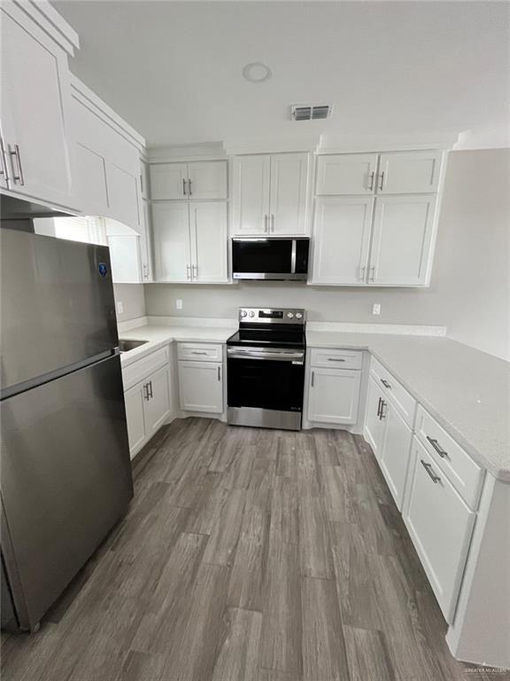 Photo 5 of 2309 Viviana Street