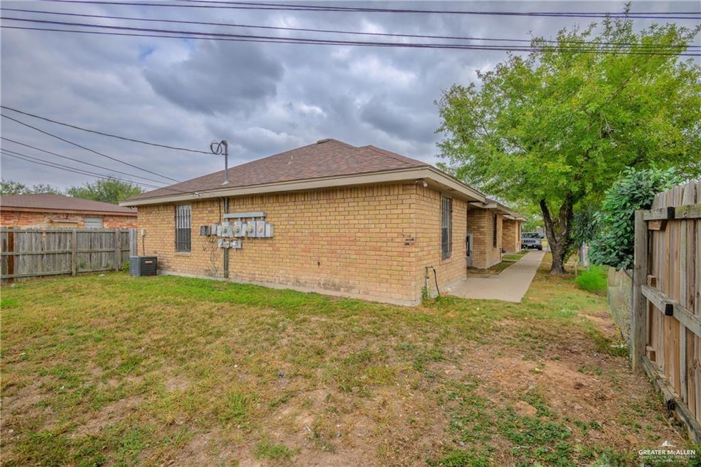 Photo 6 of 208 Camino Real Street