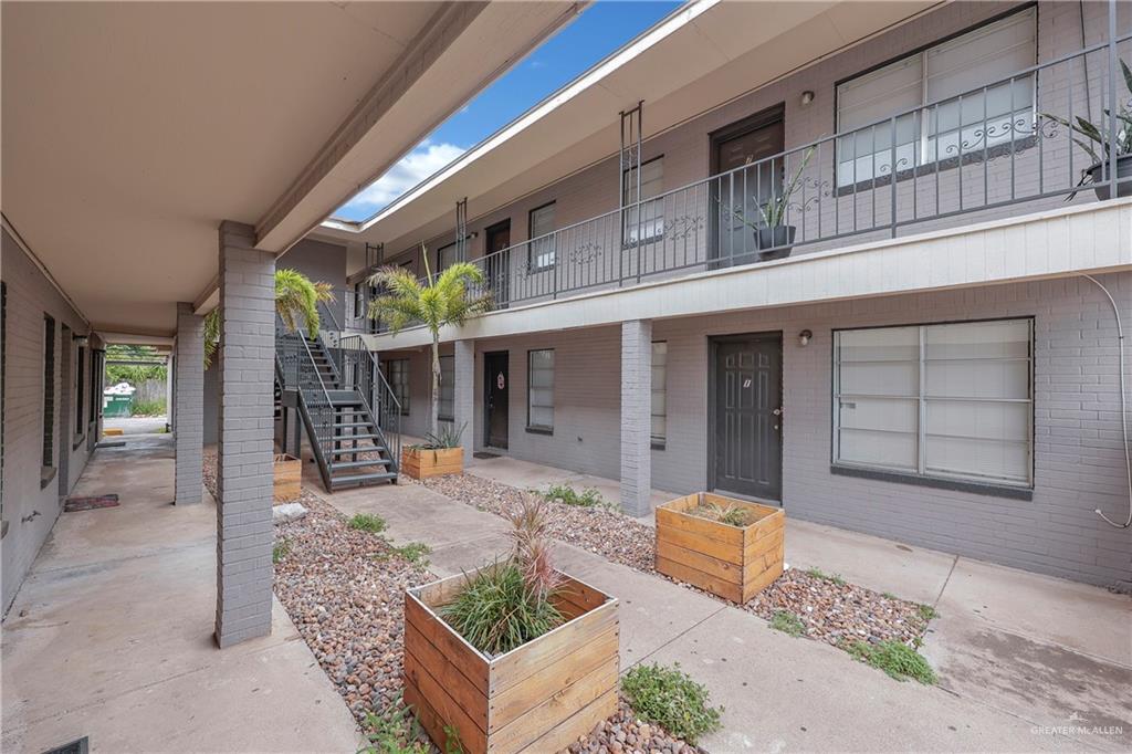 Photo 5 of 1108 Fern Avenue