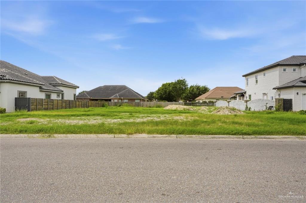 Photo 3 of 1604 Stonegate Drive