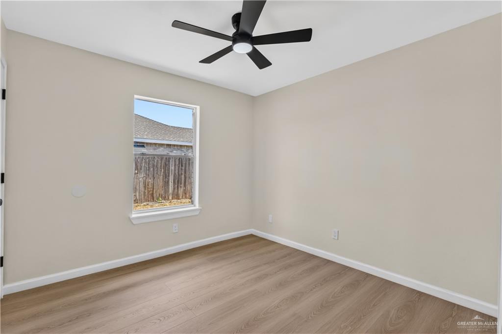 Photo 10 of 806 Falcon Avenue
