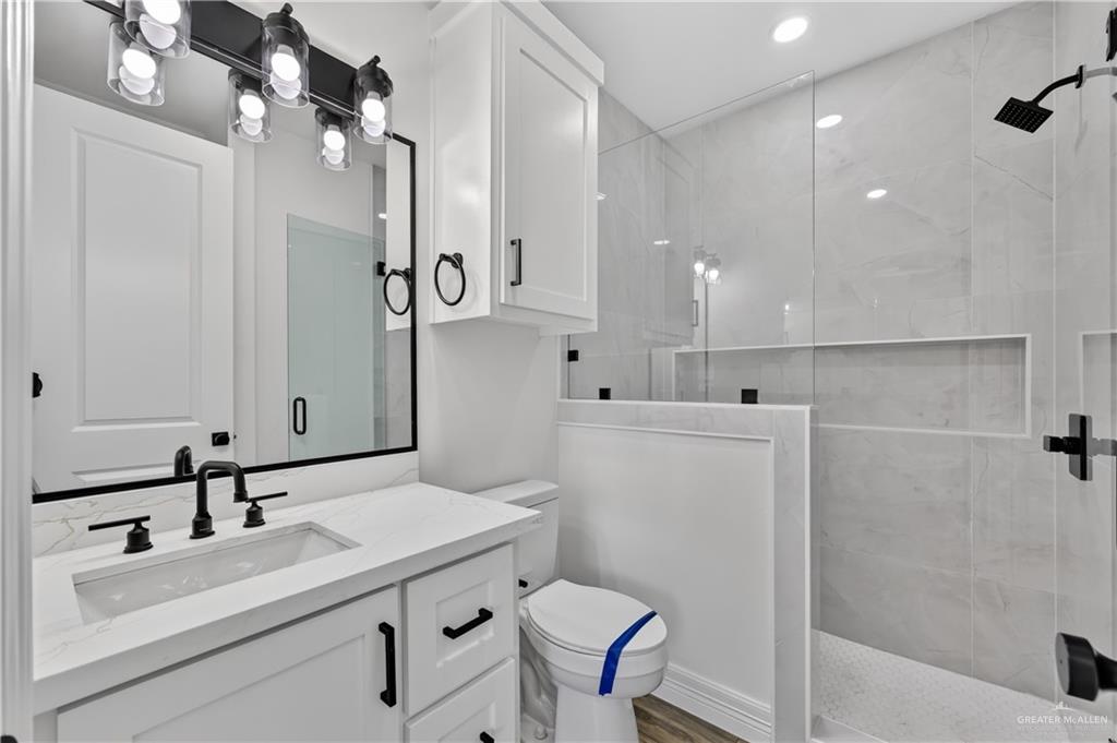 Photo 17 of 520 Demi Street