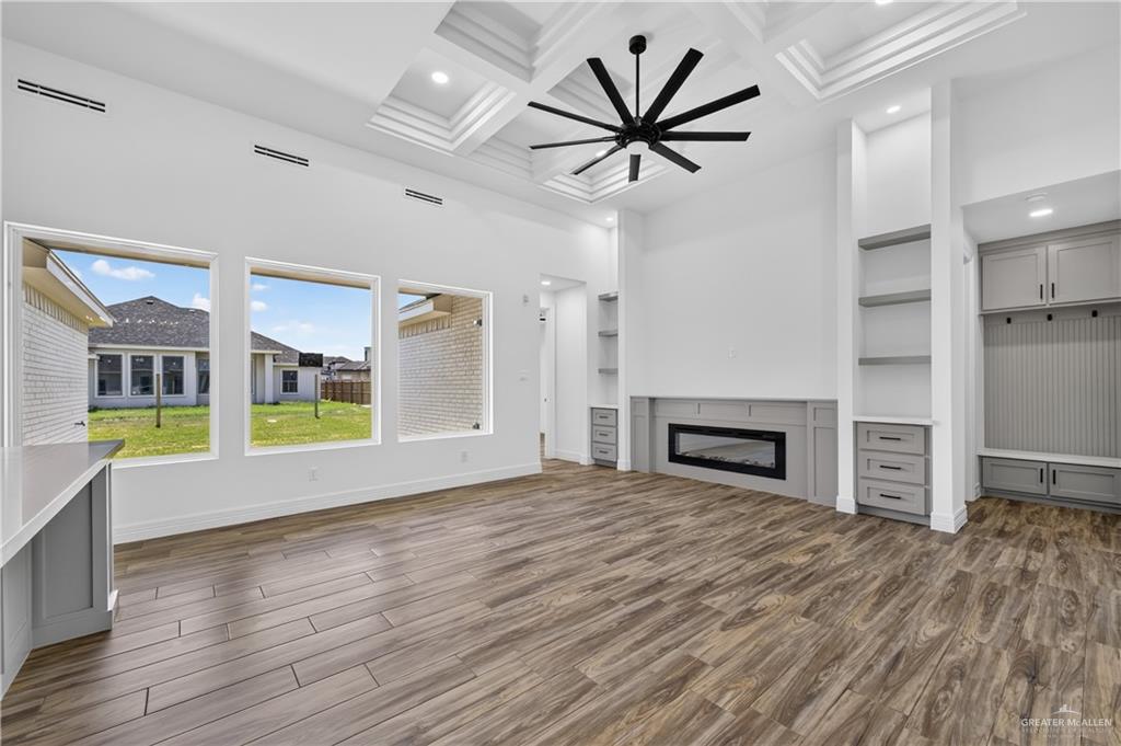 Photo 6 of 520 Demi Street