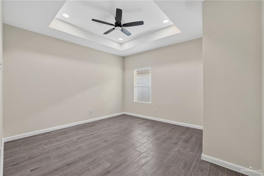 Photo 9 of 1304 Rosewood Lane