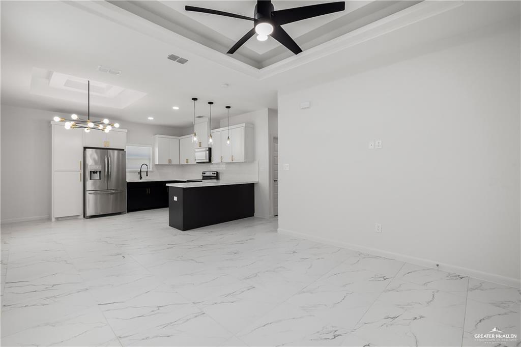 Photo 4 of 1424 Hibiscus Avenue #3