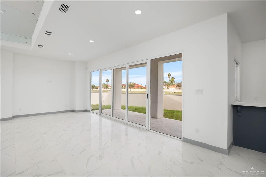 Photo 6 of 2717 Giorgio Drive