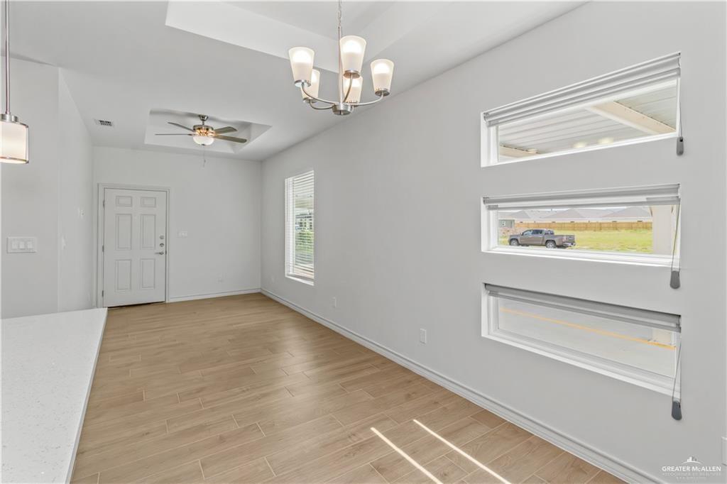 Photo 4 of 215 Diamond Avenue