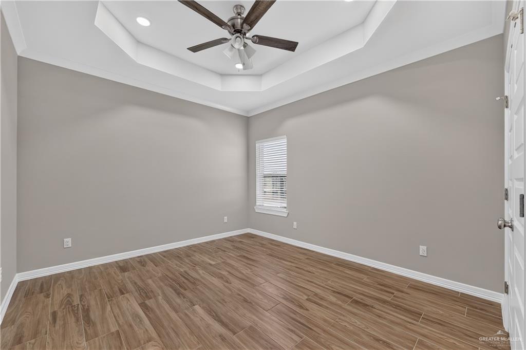 Photo 4 of 1308 Isabella Grace Street