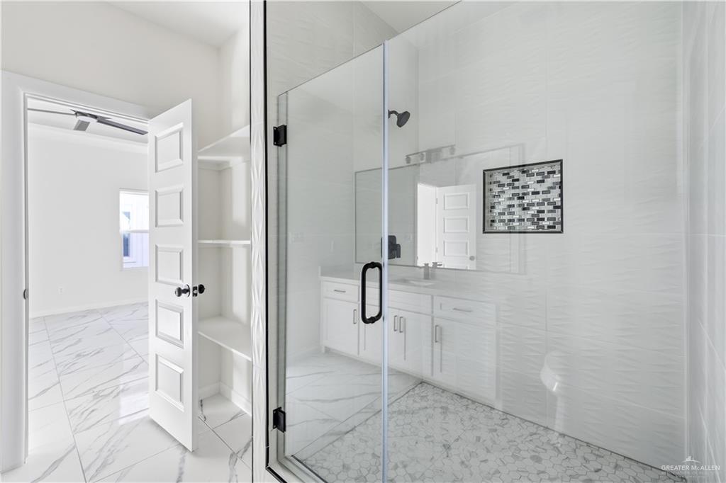 Photo 14 of 1324 Abesam Avenue #3