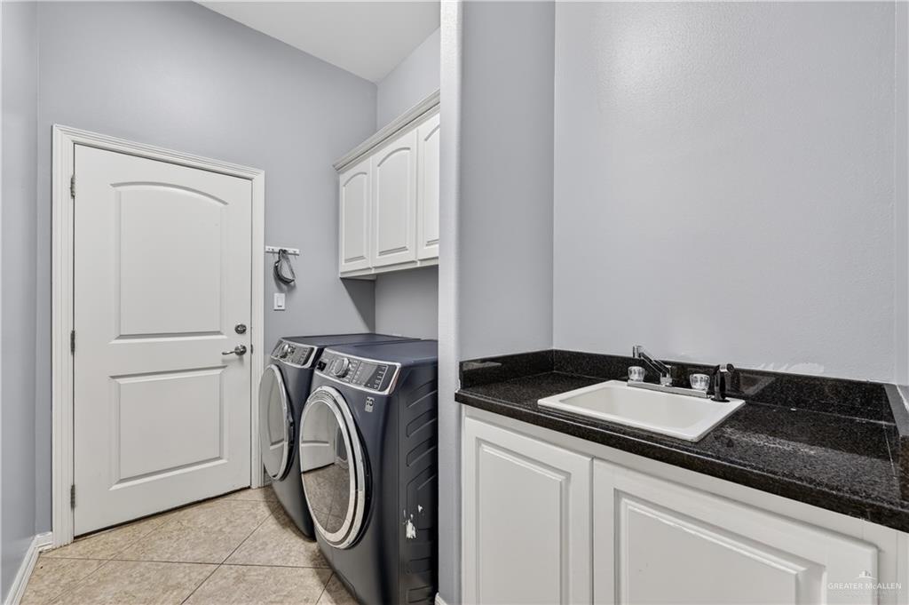 Photo 19 of 2715 Rhett Drive