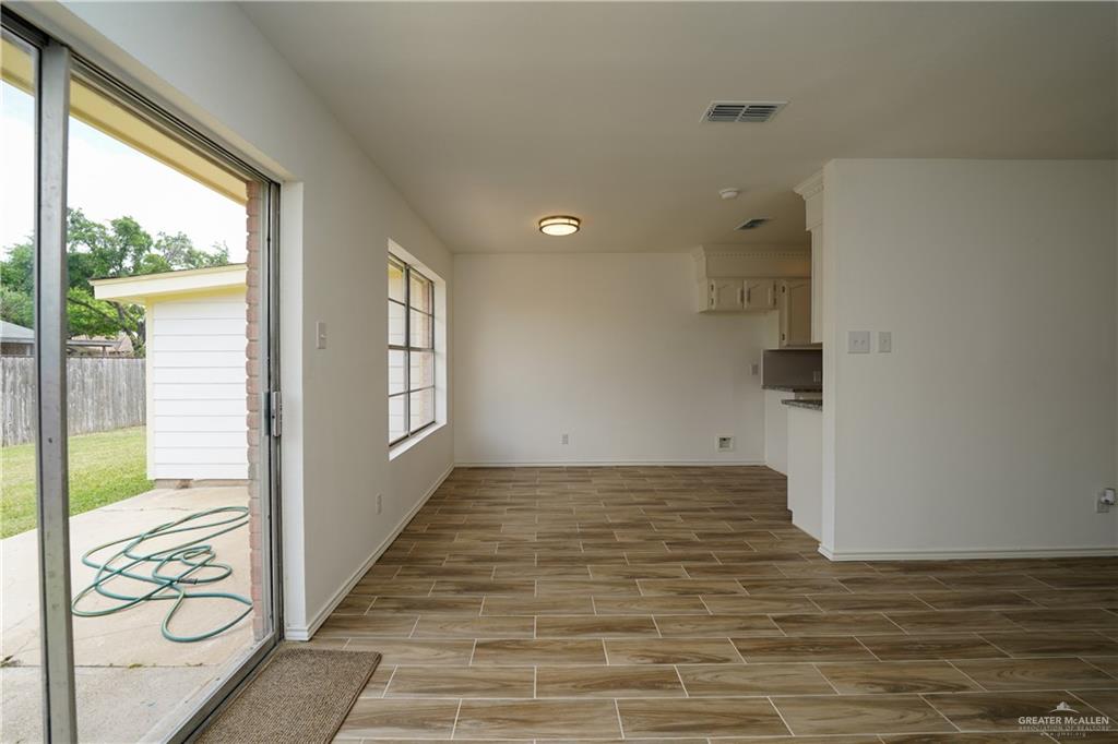Photo 8 of 3204 Sycamore Avenue