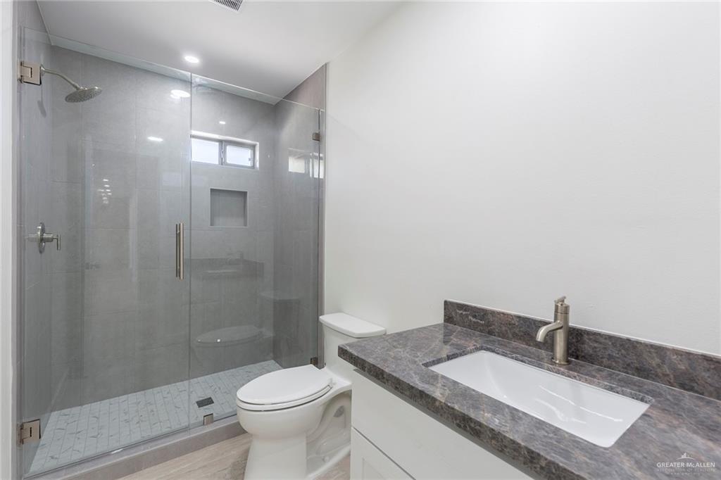 Photo 14 of 4207 San Daniel Street