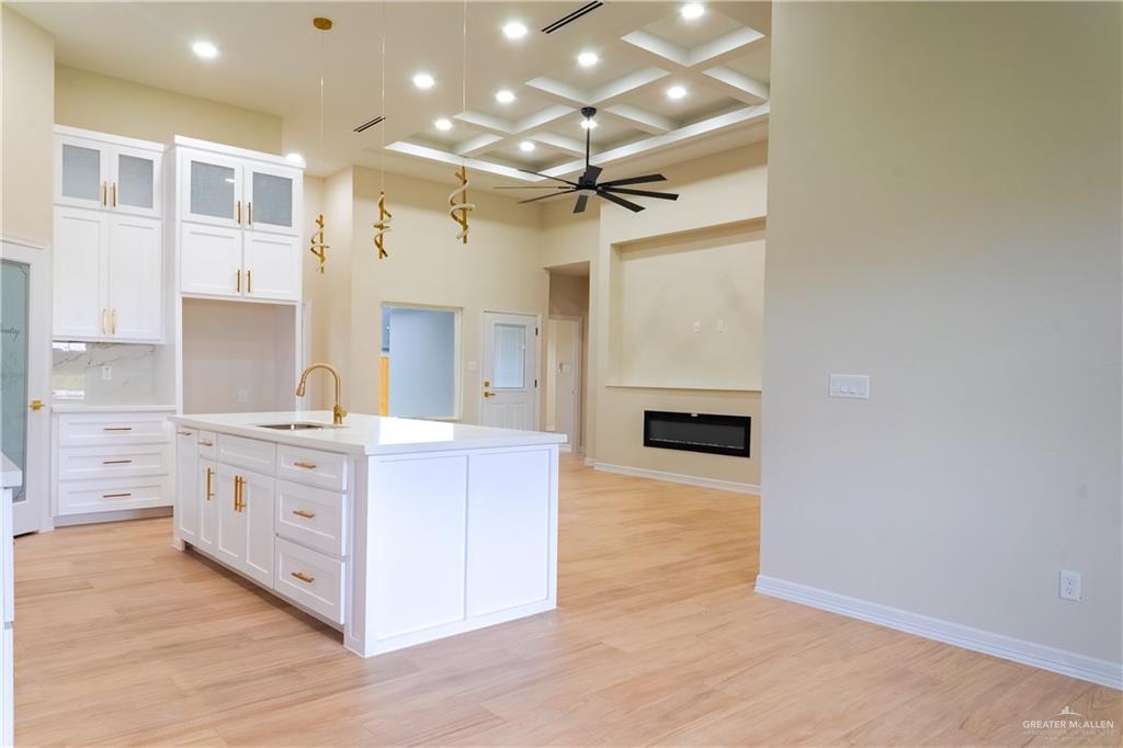 Photo 5 of 3004 Retama Street