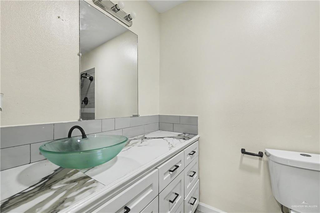 Photo 13 of 2404 26th Street
