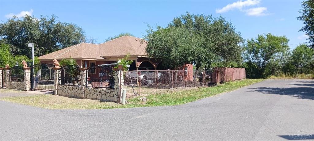 Photo 2 of 41736 4th Street