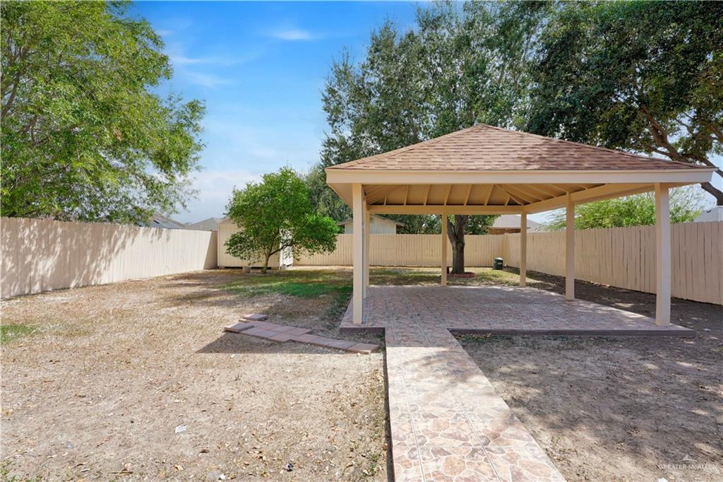 Photo 5 of 1005 Praline Drive